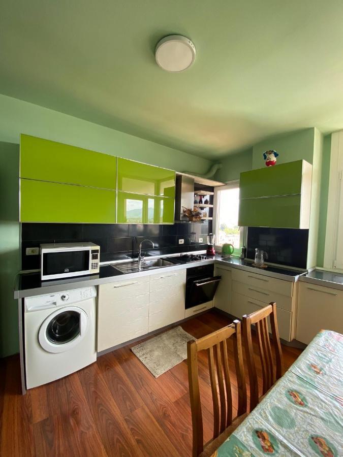 Stay The Night Shkodra Apartment City Centre Buitenkant foto